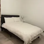 Spacious Room In Elephant And Castle
